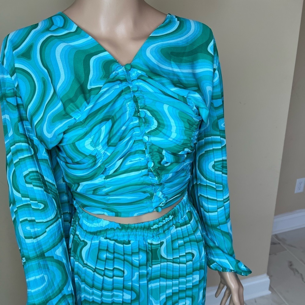 𝅺Ashley Stewart two peice sets - Picture 3 of 15